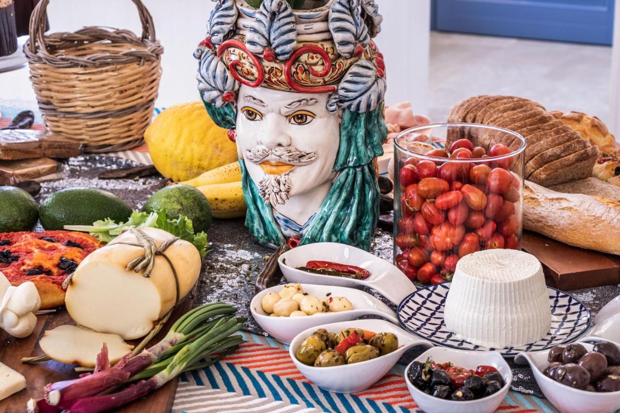 Michael Garden Bed & Breakfast Noto Bagian luar foto