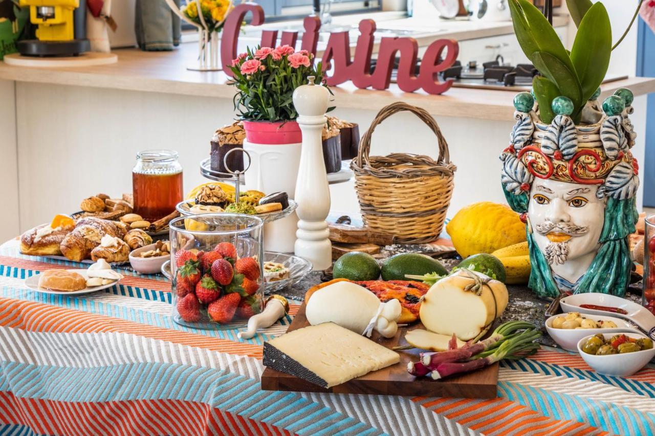 Michael Garden Bed & Breakfast Noto Bagian luar foto