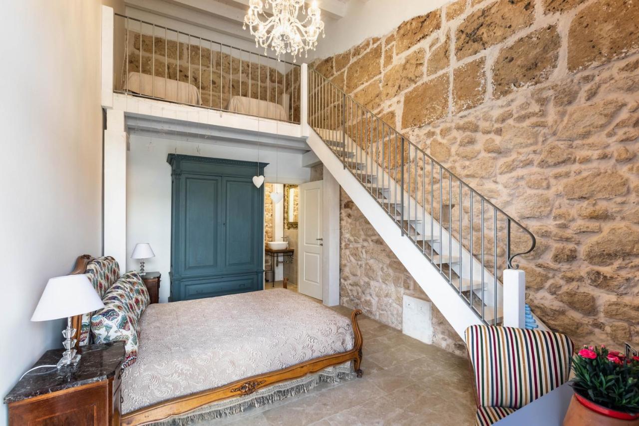 Michael Garden Bed & Breakfast Noto Bagian luar foto
