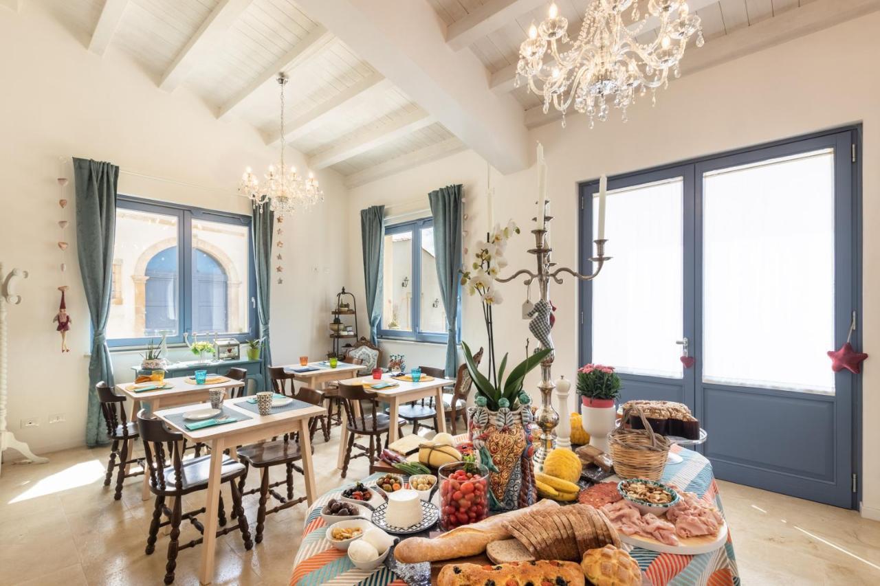 Michael Garden Bed & Breakfast Noto Bagian luar foto