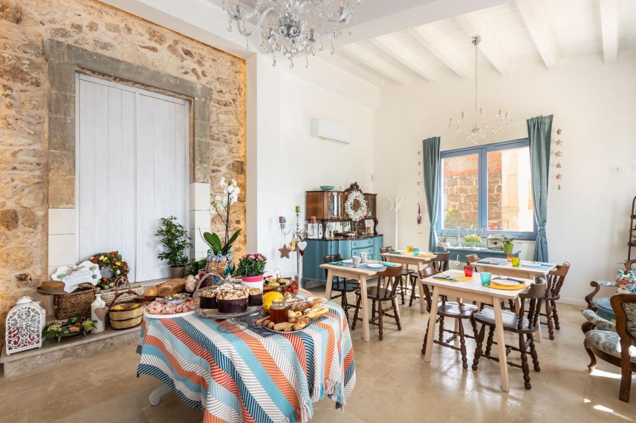 Michael Garden Bed & Breakfast Noto Bagian luar foto