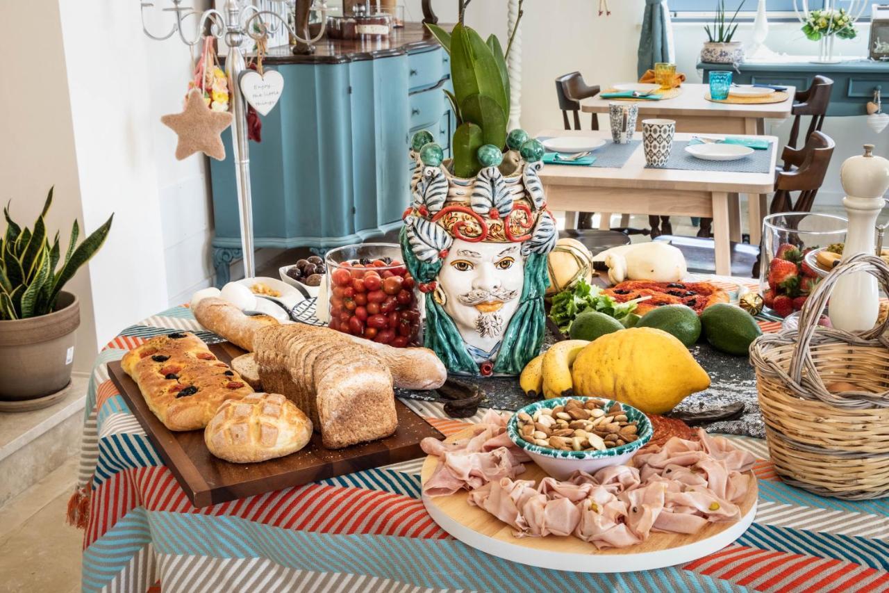 Michael Garden Bed & Breakfast Noto Bagian luar foto