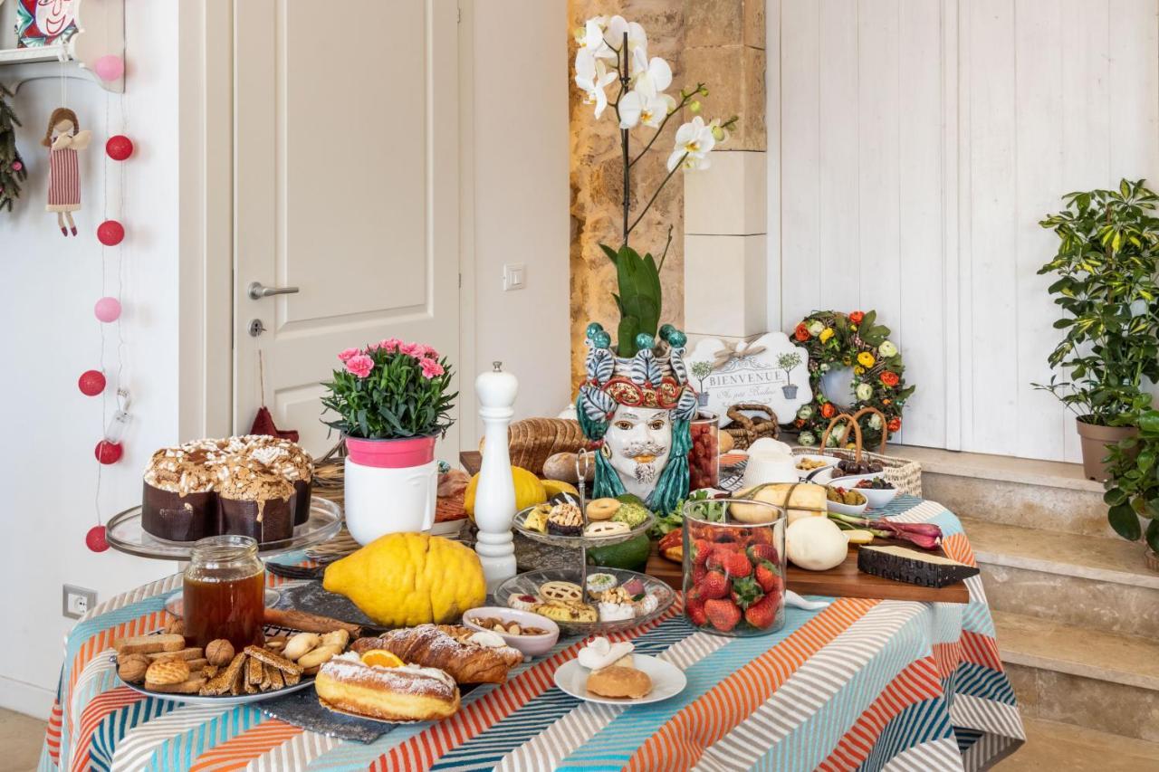 Michael Garden Bed & Breakfast Noto Bagian luar foto