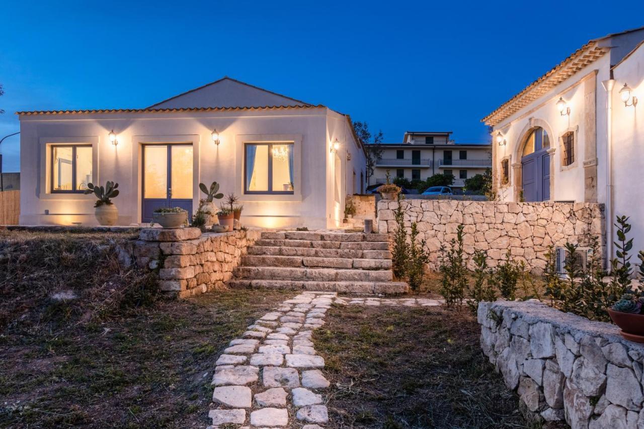 Michael Garden Bed & Breakfast Noto Bagian luar foto