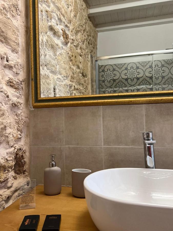Michael Garden Bed & Breakfast Noto Bagian luar foto